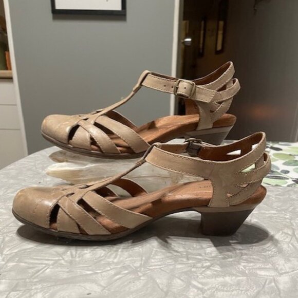 Rockport women shoes, sandal, tan leather. Size 7 - Picture 2 of 6